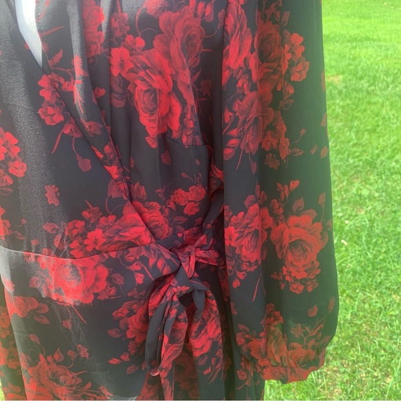 Torrid Top - Picture 7 of 8